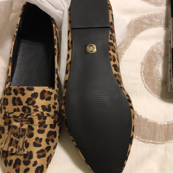 Leopard flats - Picture 2 of 3